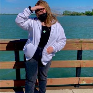 Meet your Posher, Katelyn